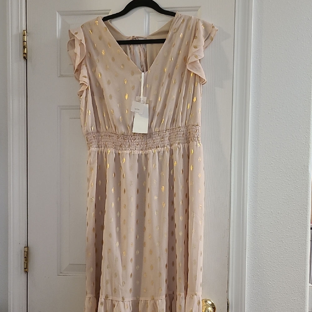 Chic Polka Dot Dress with Ruffle Sleeves